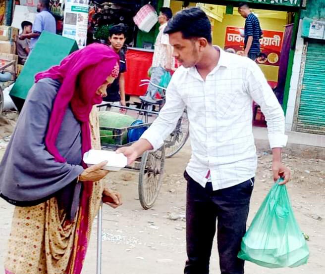 ছাতকে ছাত্রলীগ নেতার জন্মদিন  উপলক্ষে ইফতার বিতরণ