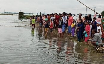 খালের পানিতে গোসল করতে গিয়ে নিখোঁজ; ৮ঘন্টা পরেও সন্ধান মেলেনি