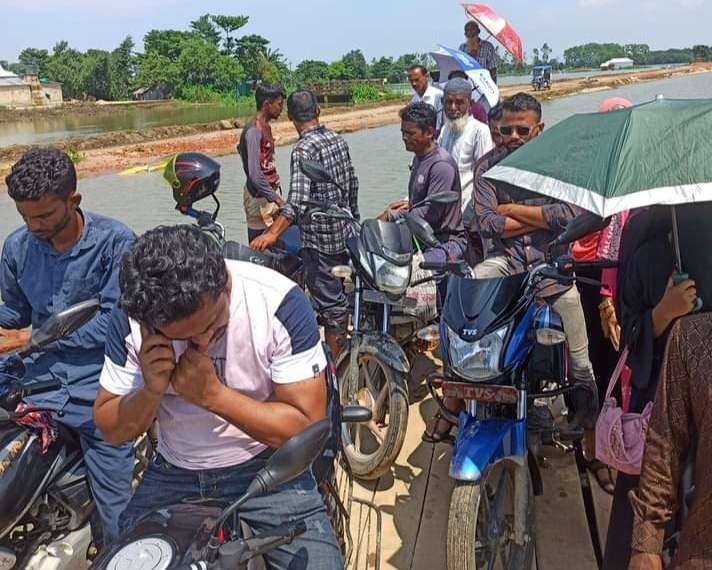 তাহিরপুরে খেয়া পারাপারের নামে অতিরিক্ত ভাড়া আদায় ; প্রশাসন নিরব