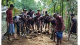 দোয়ারাবাজারে বিজিবি ও ছাত্র জনতার উদ্যোগে সড়ক সংস্কার