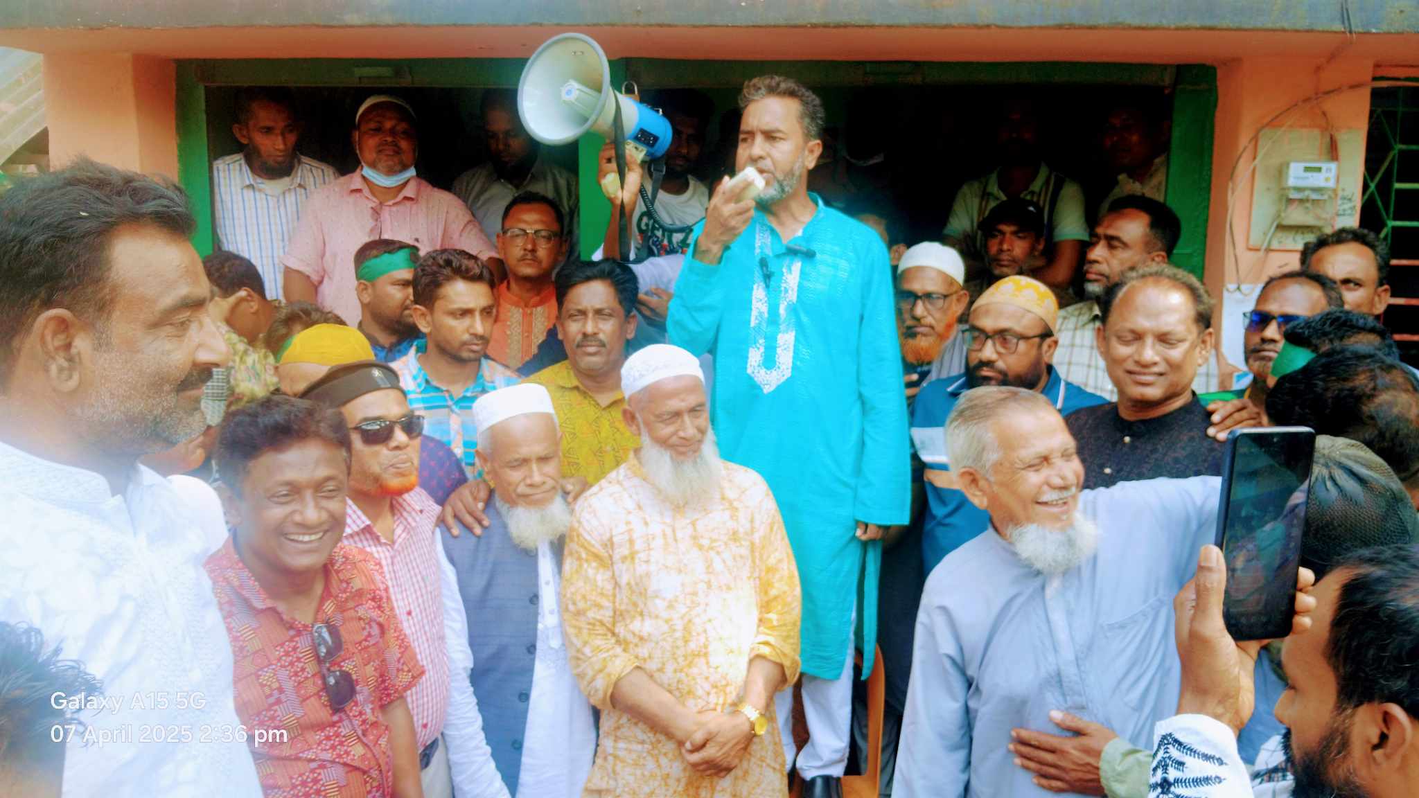 সুনামগঞ্জ-১ আসনে বিএনপি’র মনোনয়ন প্রত্যাশী আনিসুল হকের পথসভা