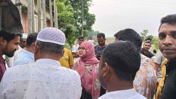 কৃষি ও কৃষকের উন্নয়নে সালমা নজিরের ভাবনা নিয়ে লিফলেট বিতরন