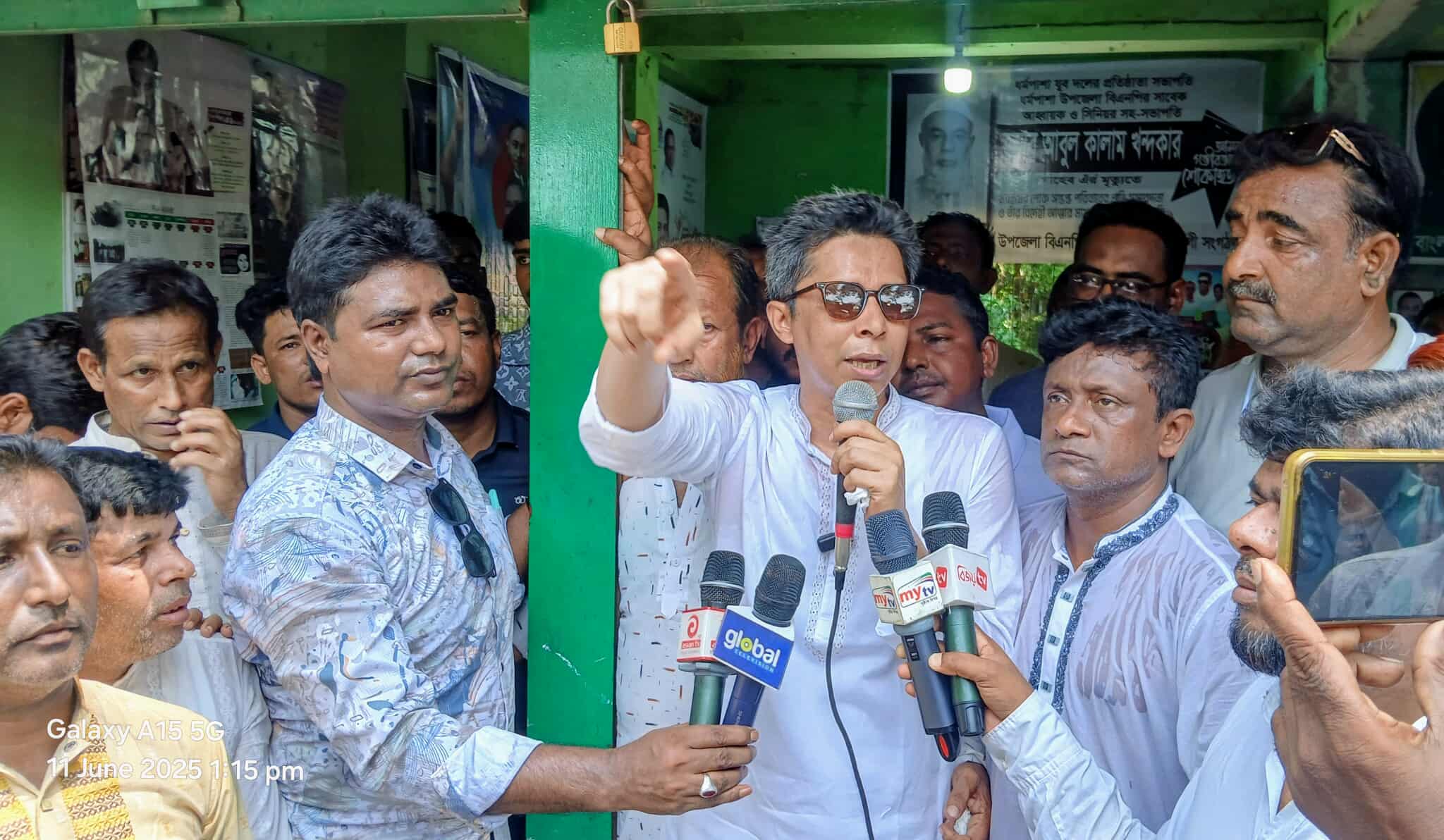 বিএনপি’র মনোনয়ন প্রত্যাশী মাহবুবুর রহমানের ঈদ পরবর্তী শুভেচ্ছা বিনিময় ও পথসভা