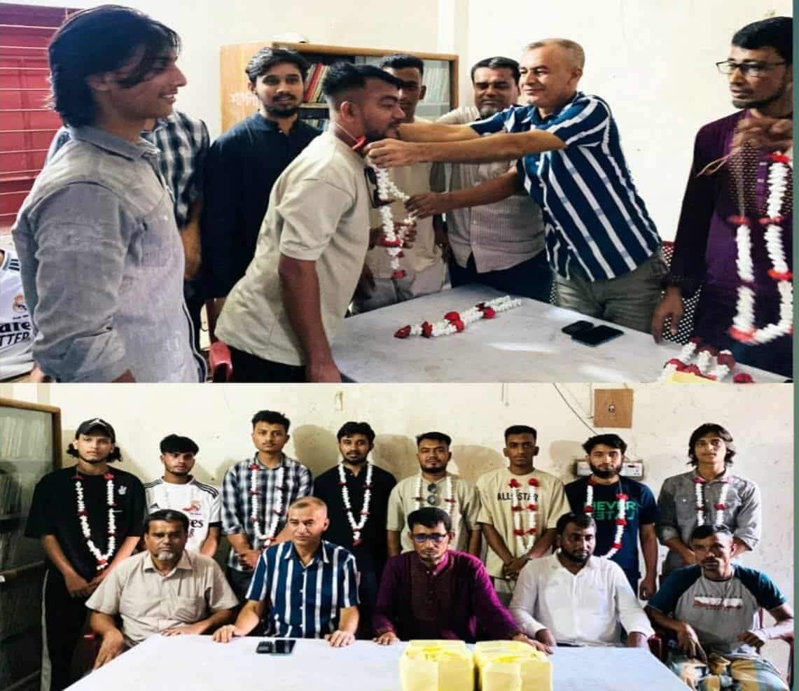 ছাতকে গোবিন্দগঞ্জ কলেজ ছাত্রদলের নতুন কমিটির সভাপতি সহ আটজন ছাত্রদল নেতার সংবর্ধনা