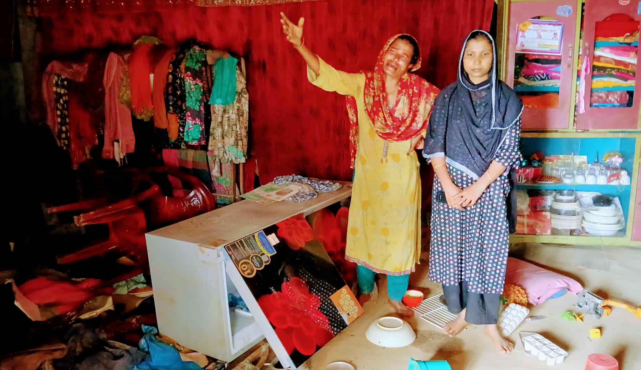 ধর্মপাশায় প্রেম গঠিত বিষয়কে কেন্দ্র করে হামলা ভাঙচুর ও লুটপাট