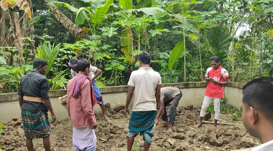 জামালগঞ্জে শহীদ সোহাগের লাশ উত্তোলন