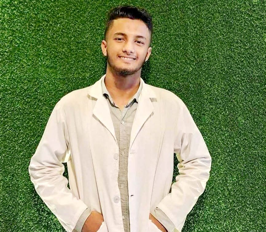 লিভার সিরোসিসে মৃত্যুর সঙ্গে লড়ছেন মেডিকেল ছাত্র আশিফুল আলম শরীফ