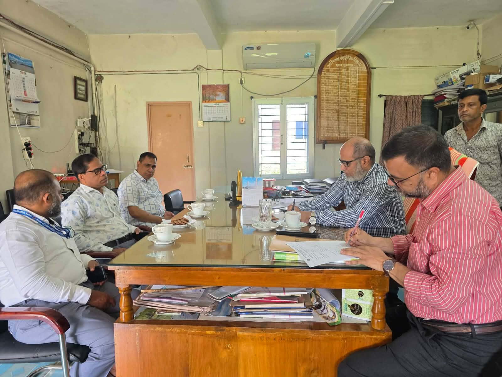 ছাতকে এসএসসি পরীক্ষা কেন্দ্র পরিদর্শনে বোর্ডের কলেজ পরিদর্শক নজরুল ইসলাম