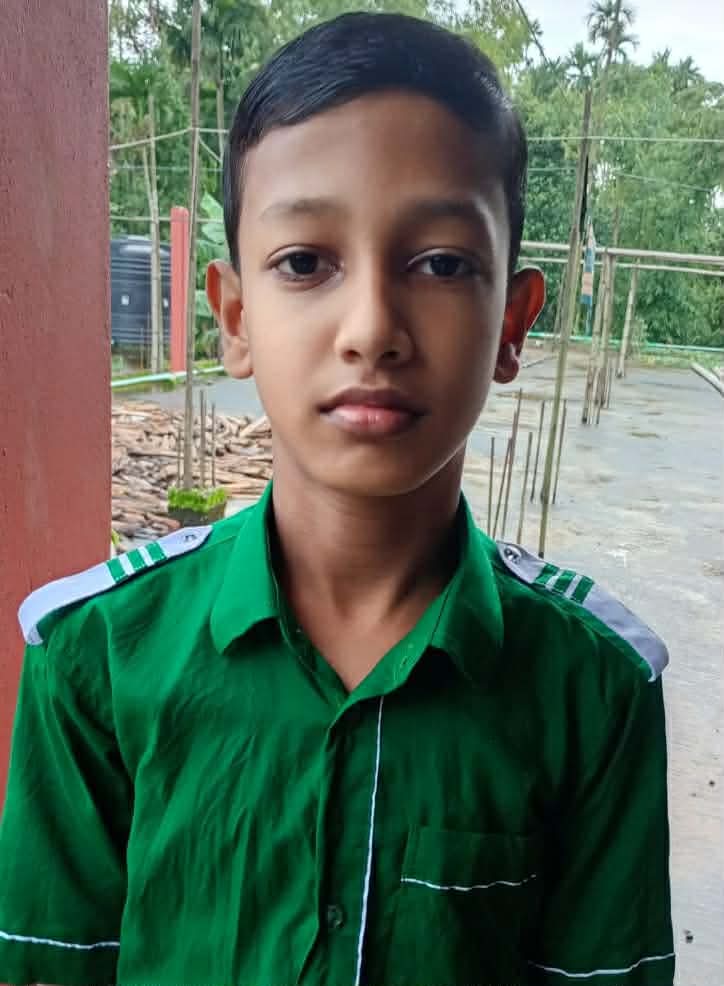 ছাতকে শিক্ষক দম্পতির পুত্র নাবিবুর রহমান তালুকদার ট্যালেন্টপুলে বৃত্তি লাভ