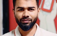 যিনি রক্ত দিয়ে মানুষের পাশে দাঁড়াতেন, আজ সড়ক দুর্ঘটনায় প্রাণ গেল সেই উজ্জ্বলের